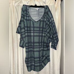 Lula Roe 3/4 tunic plaid Naomi